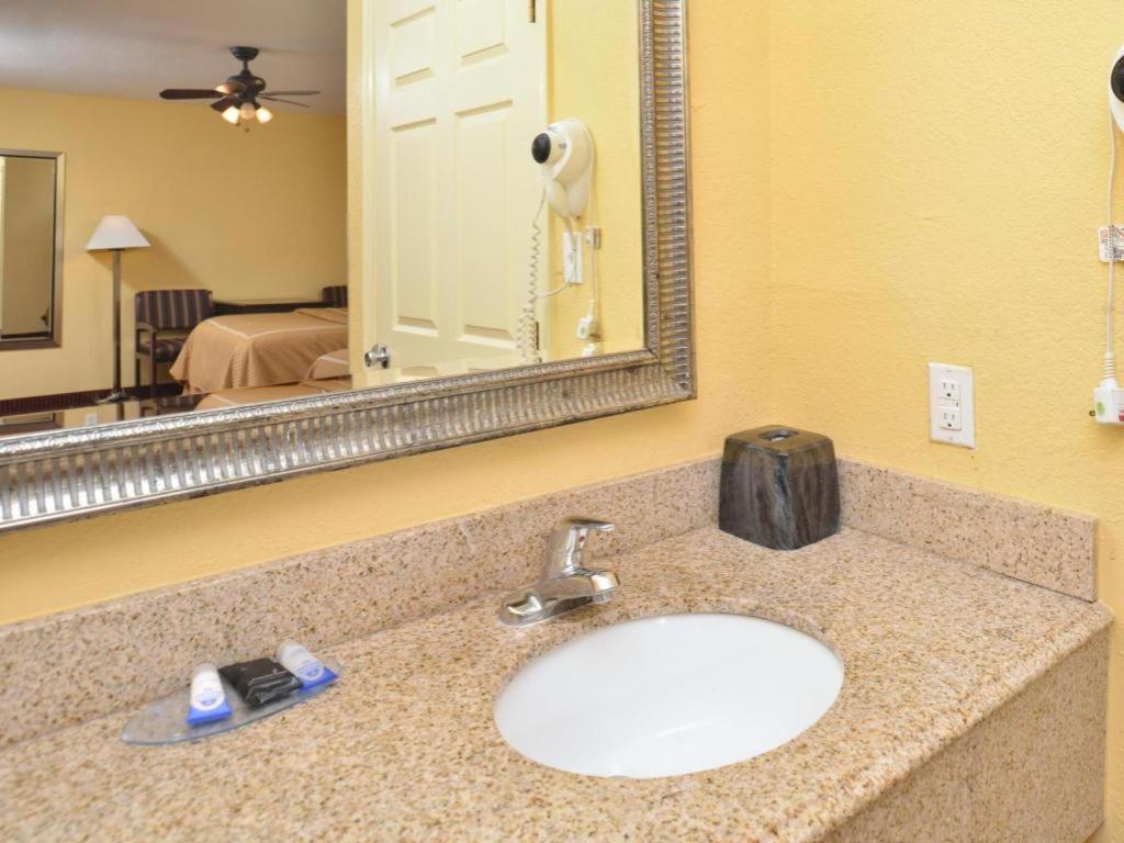 Americas Best Value Inn Winnsboro, La Dış mekan fotoğraf